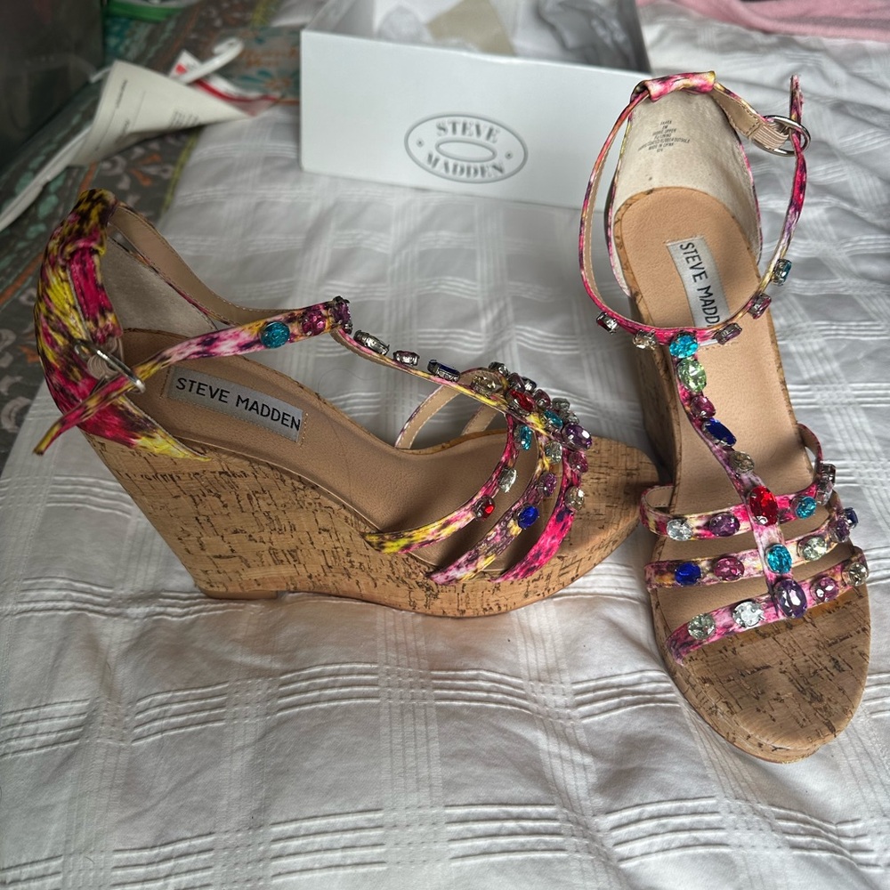 Steve Madden Wedges, Multi-color, Size 8